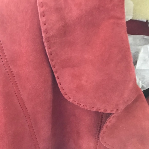 Jacket - Picture 10 of 10